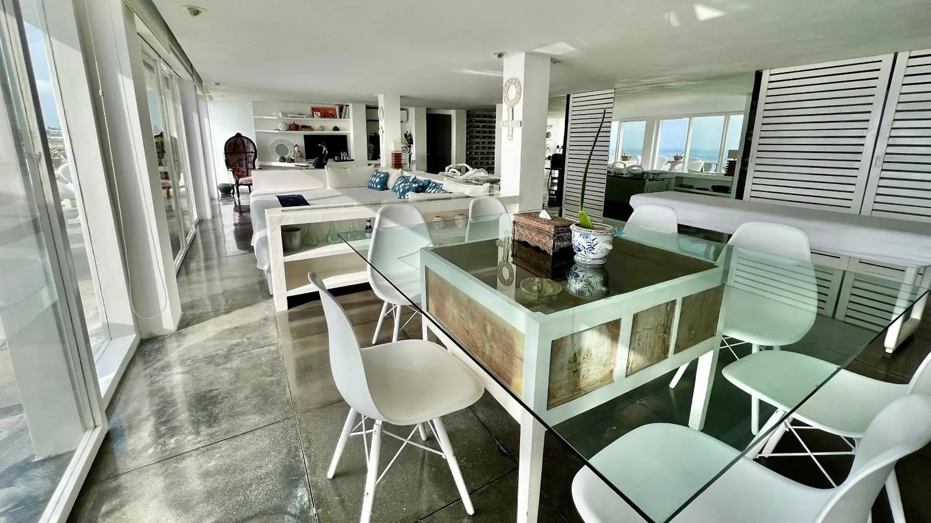 Morabito Art Cliff Villa Uluwatu  0*,